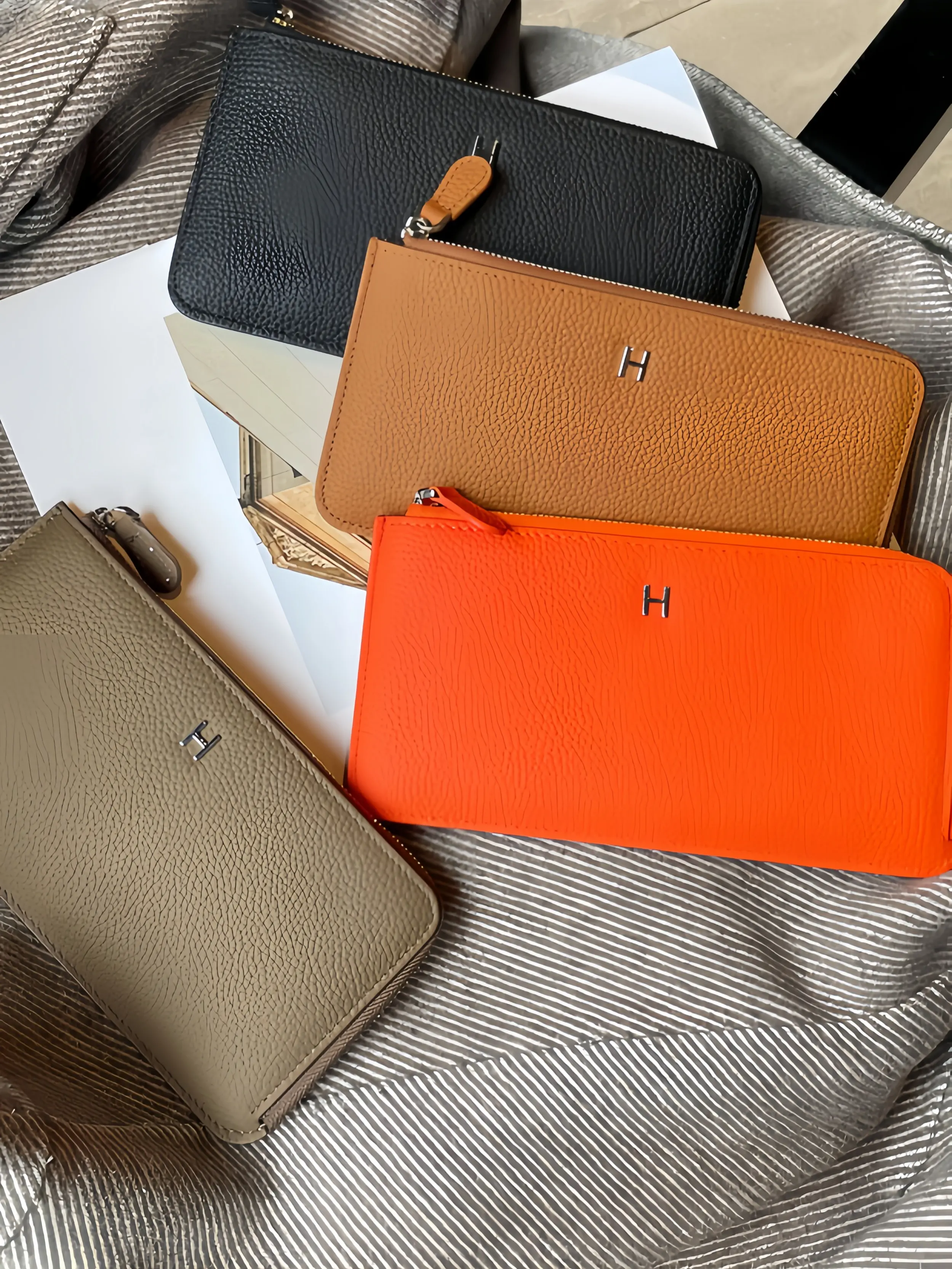 Women's New Style Card Holder Wallet, Long Design, Unique Fashion, High-End Feel, Anti-Magnetic, Trendy Long Clip
