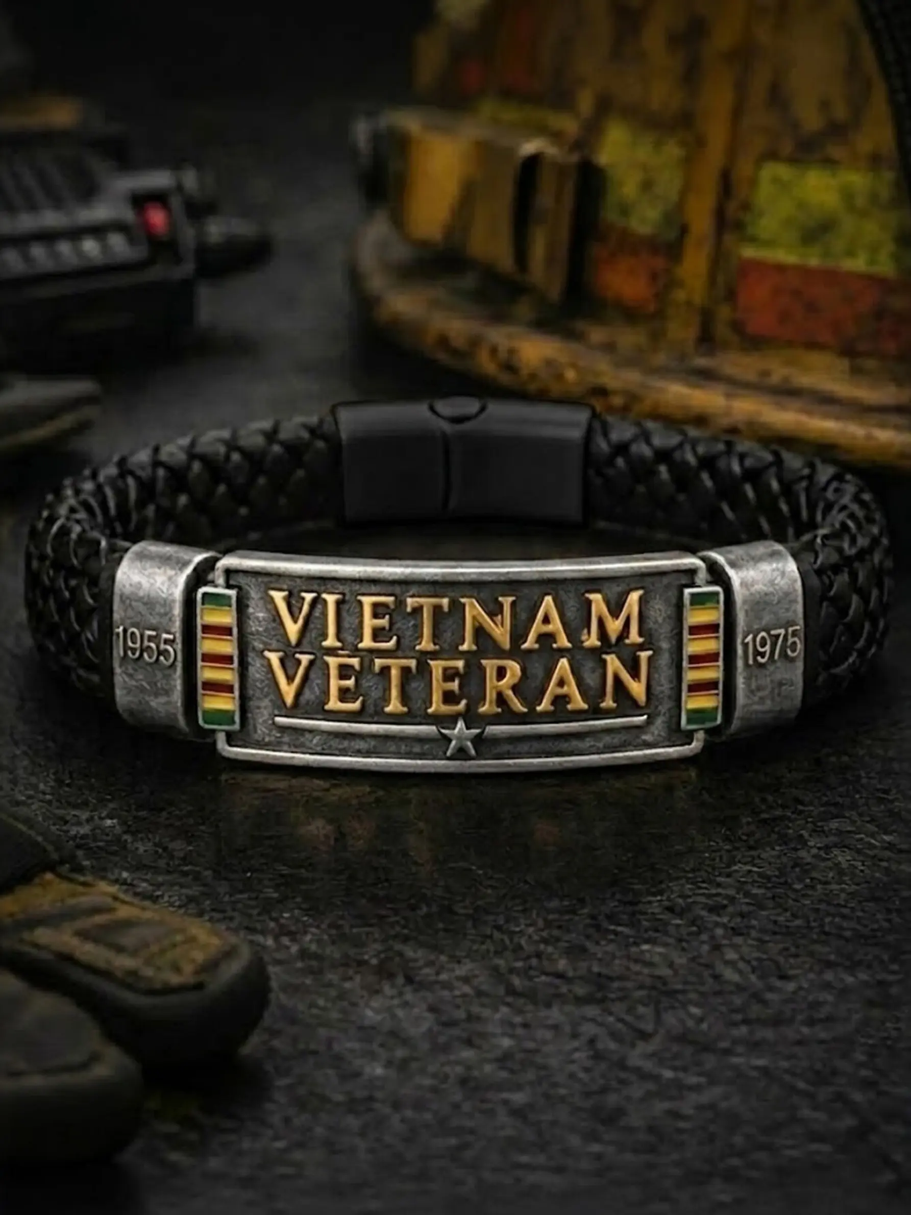 Vietnam Veteran Bangle Bracelet, Vintage Magnetic Closure, Military Theme Men's Jewelry, Casual All-Season Accessory, Perfect Gift