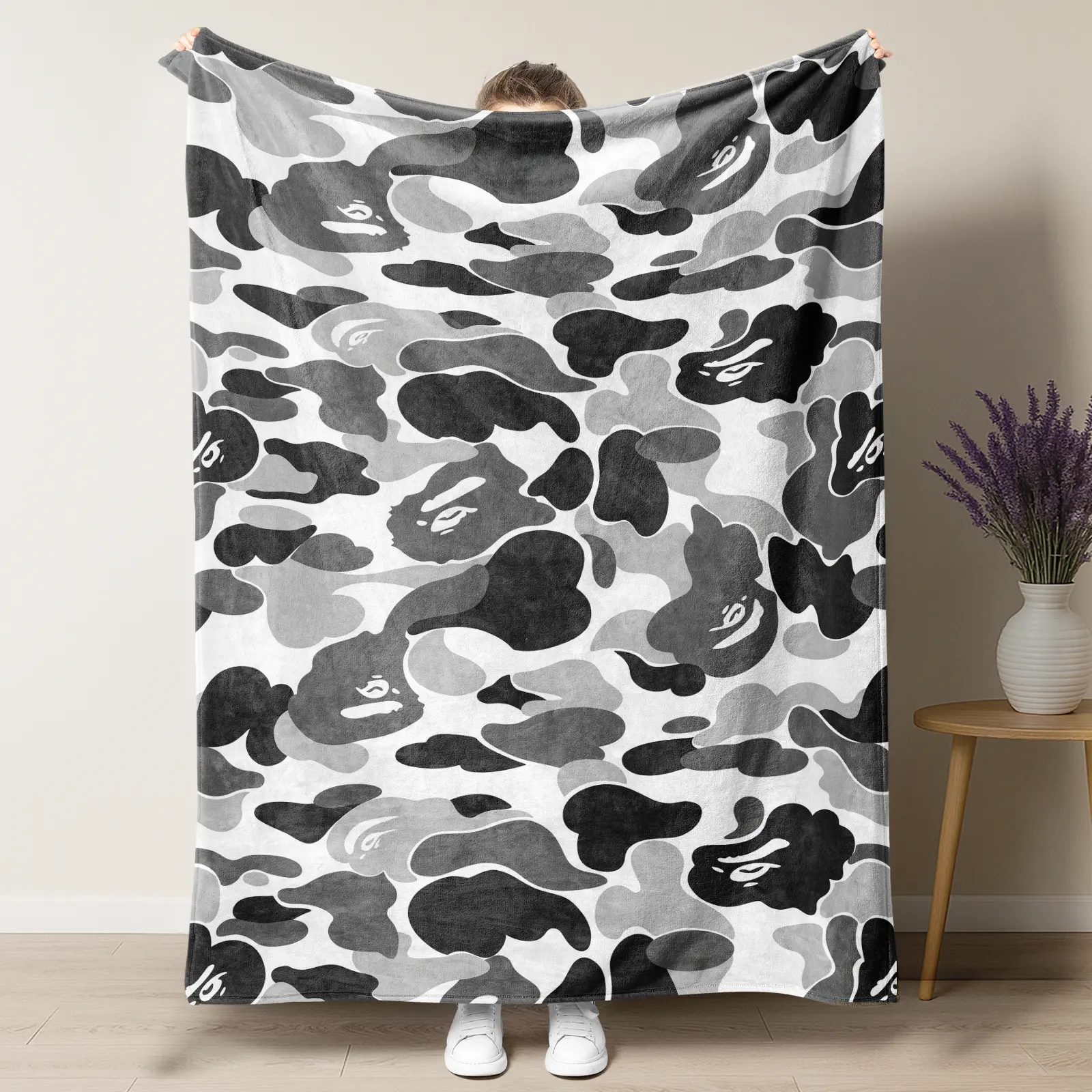 Camo Streetwear Throw Blankets,Cool Character Soft Cozy Plush Bed Blanket for Teens Adults, Lightweight Warm Blanket for Couch Sofa Bedroom Decor, Dorm Room, Hypebeast Gifts, Birthday Holiday Gift