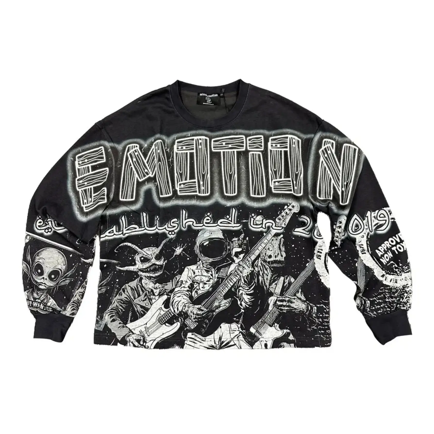 MIXED EMOTION Alien Astronaut Graphic Long Sleeve T-Shirt 100% Cotton Loose Oversized Y2K Vintage Wash Graphic Print Drop Shoulder Crew Neck Casual Streetwear Top Men Women Unisex,back to school,back to school haul