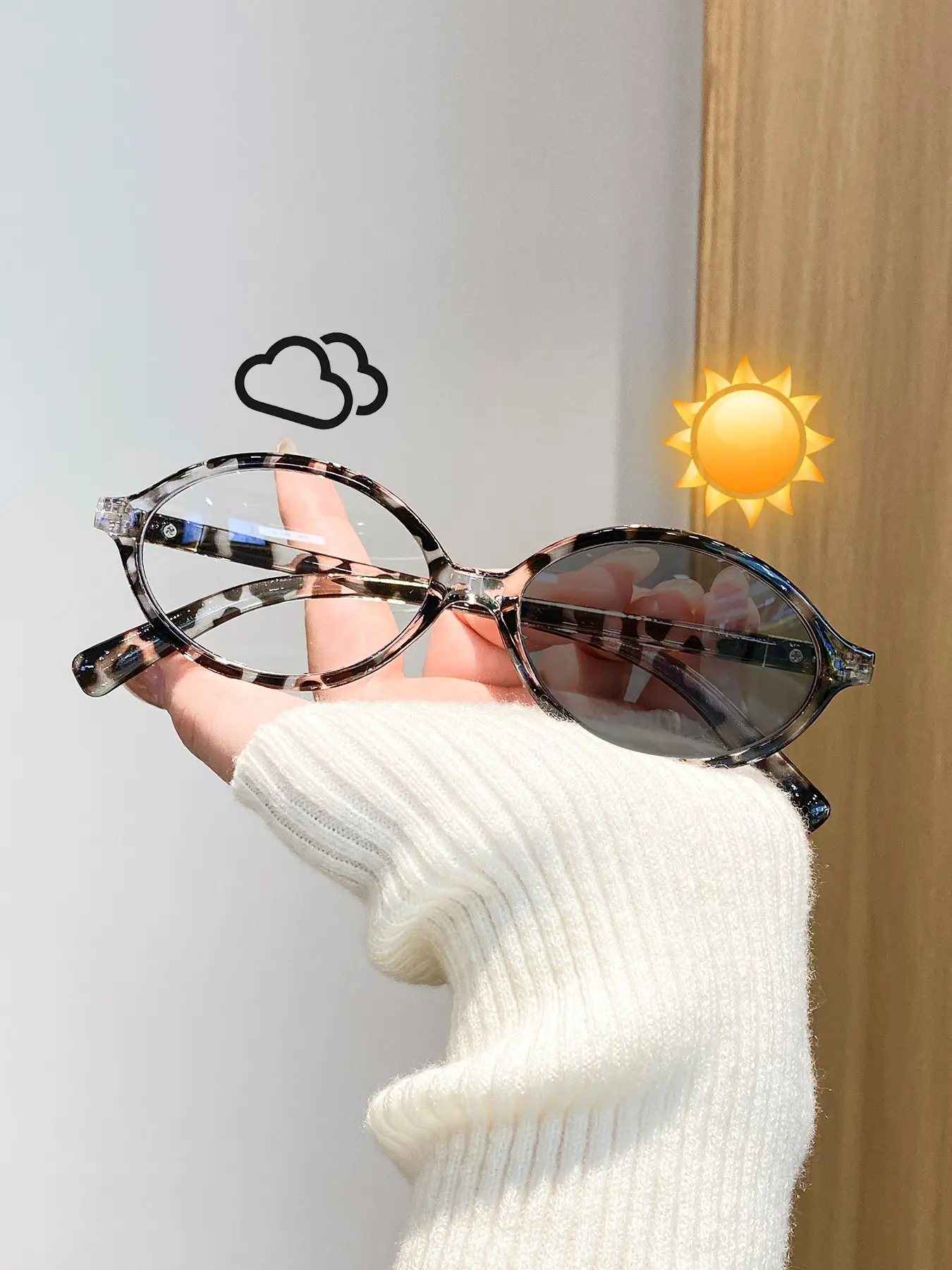 Women's Photochromic Fashion Glasses, Oval Small Japanese Style Cute Lightweight, Perfect for Shopping, Dates, Afternoon Tea, Street Photography