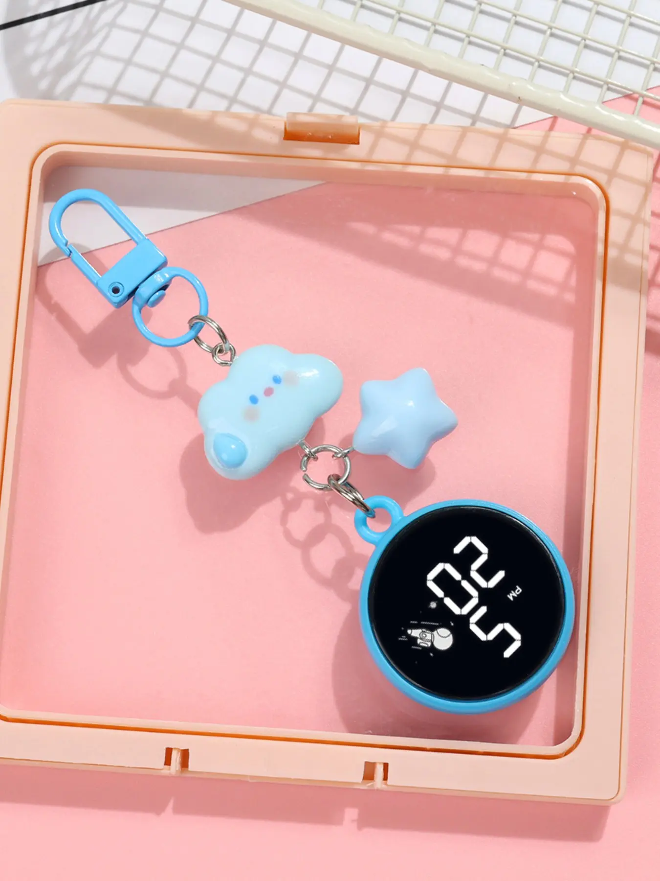 New Fashion Candy Color Cloud LED Watch, Portable Digital Mini Night Light, Student Keychain Clock, Trendy Electronic Timepiece