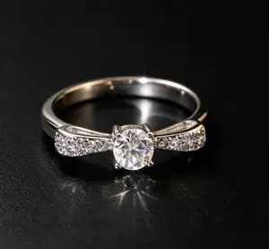 #68 0.5ct size9 Moissanite Ring
