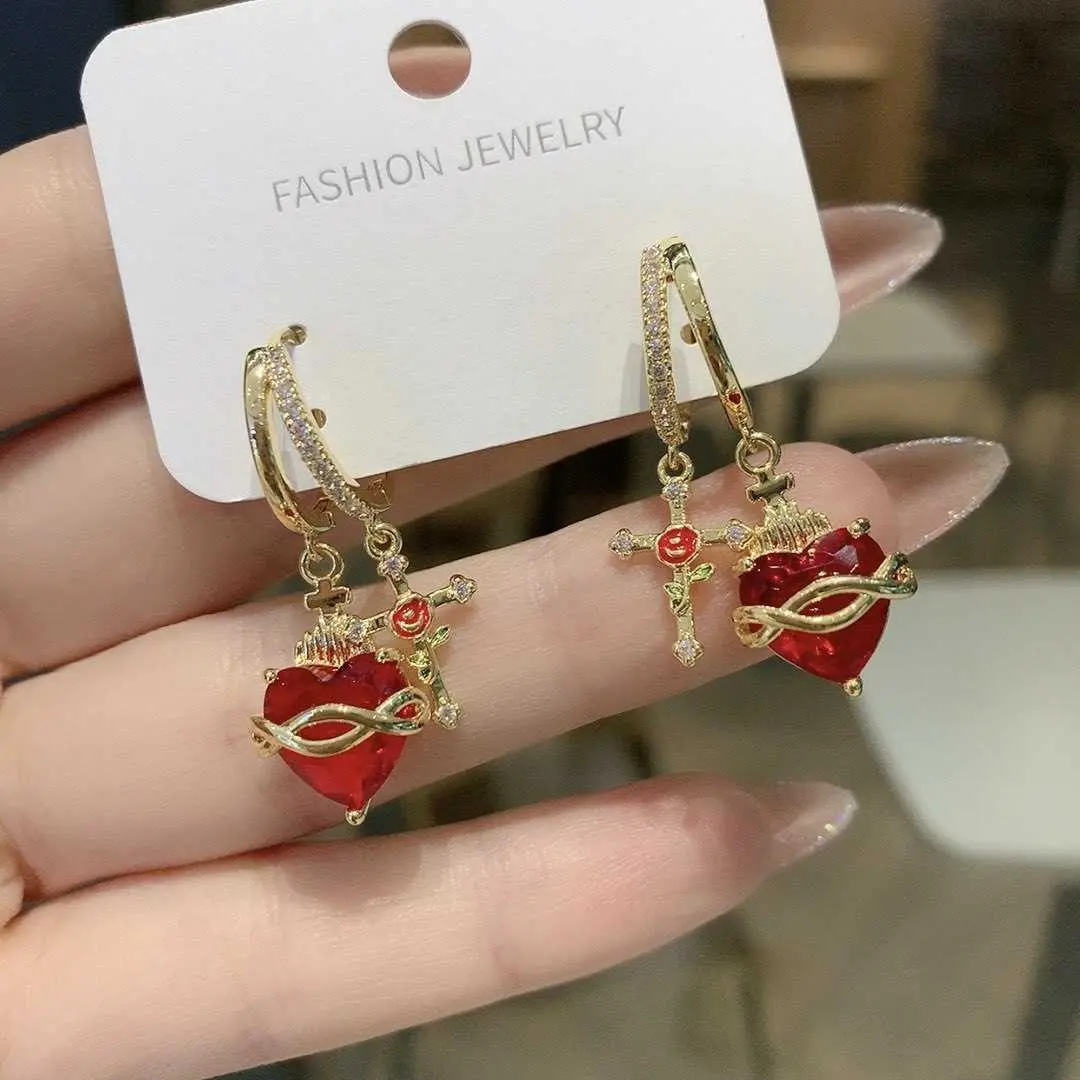 2026 Red Heart-Shaped Drop Earrings Creative Heart Flame Thorn Ear Jewelry Vintage Heart Earrings Ear Cuffs for Women DL260804C22