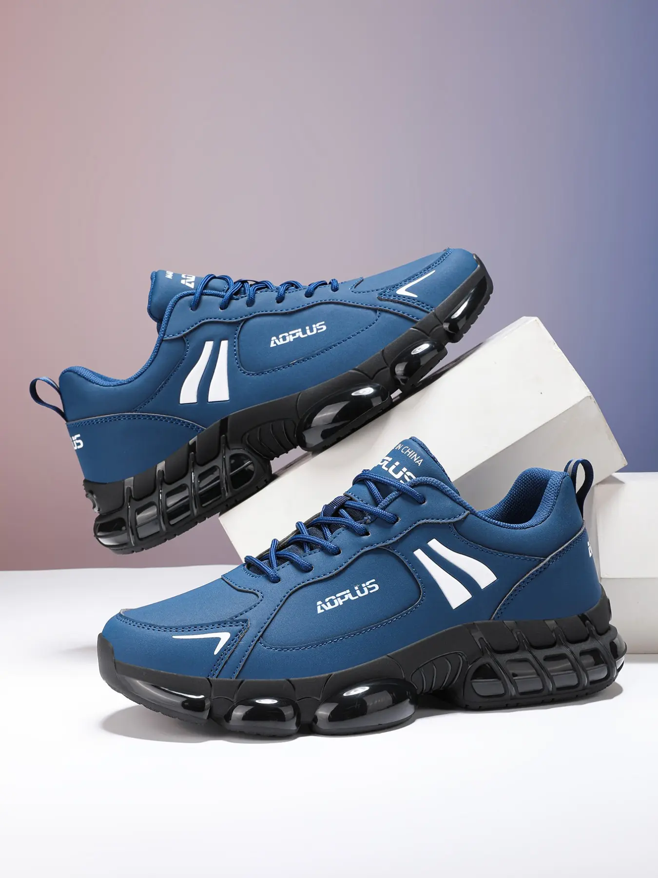 Lightweight Cushioned Men's Sneakers, Breathable Sport Shoes, Anti-Slip Sole, Comfortable All-Day Wear, Ideal for Running & Training