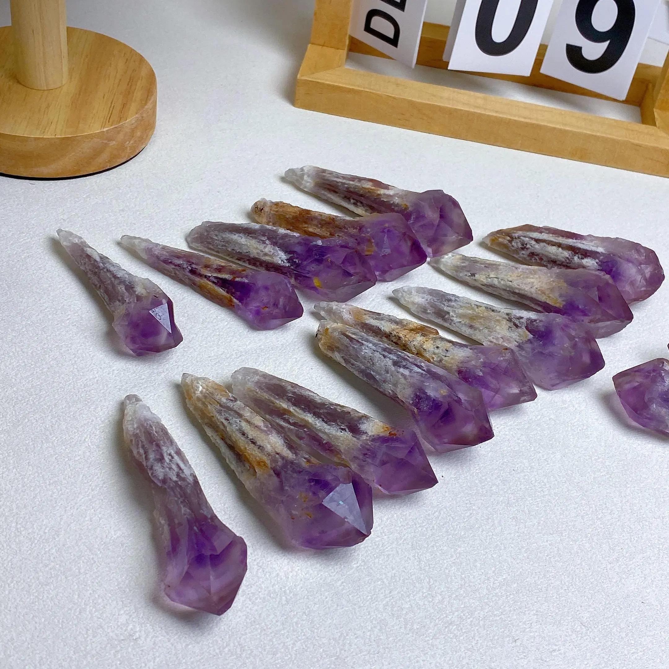 Wholesale Natural Amethyst Wand Uruguay Amethyst Tower Quartz Point Scepter Crystal Energy Reiki Decor