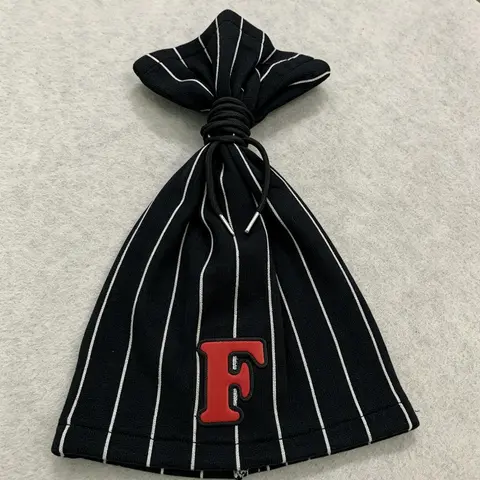 Autumn and Winter Vintage Vertical Stripe Knitted Cold Hat for Men and Women, Red Letter F Leather Label Cloth Drawstring Bundle Mouth Stacking Hat, Street Versatile Hat, Adjustable Streetwear Hat, Beanies