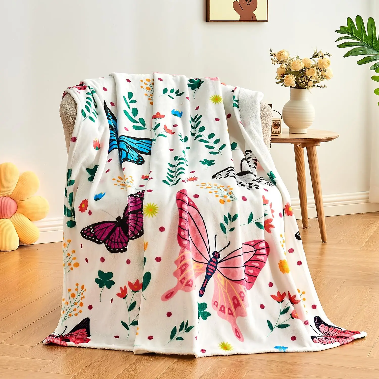 Back to School College Dorm Home Decor Gift,Butterfly Blanket Soft Flannel Bed Blanket for Birthday Gifts,Lightweight All Season Blanket,Suitable for Bedroom, Bed, Sofa, Couch, Living Room, Office, Nap, Travel, Car, Camping, Home Decoration
