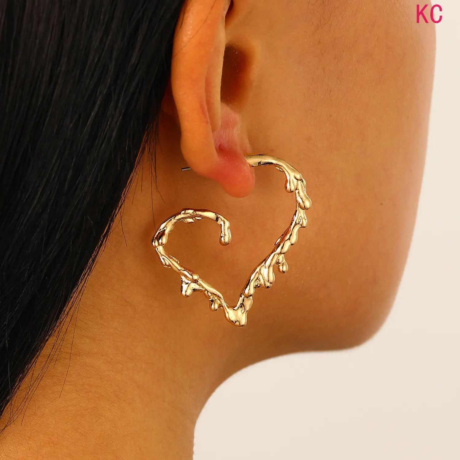 Heart Shaped Liquid Lava Textured Stud Earrings For Women, Minimalist Unique Fashion Ear Jewelry With Distinctive Texture For Daily Styling