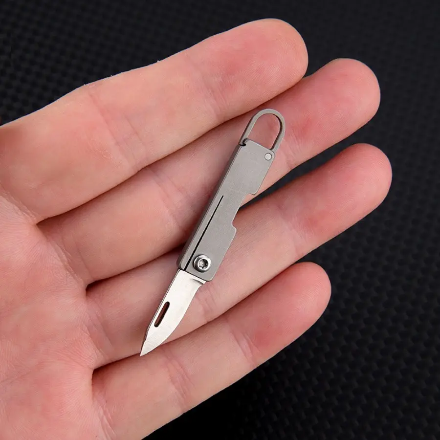 Mini Titanium Alloy Keychain Knife, Sharp Foldable Pocket Knife, Edc Gear, Ideal for Fishing and Camping, Compact Design, Perfect Gift