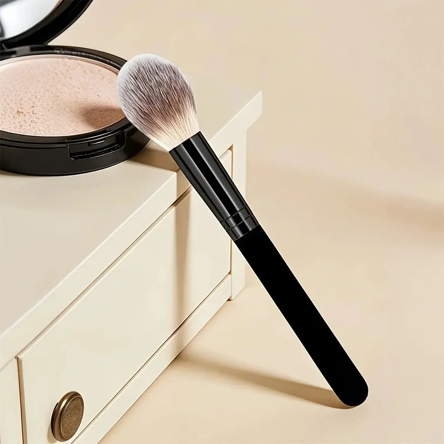 Single Flame Highlighter Brush, Nylon Bristles, Abs Handle, Fragrance-Free, All Skin Types, Precision Tool for Foundation, Blush, Highlighter, Face Makeup Brush