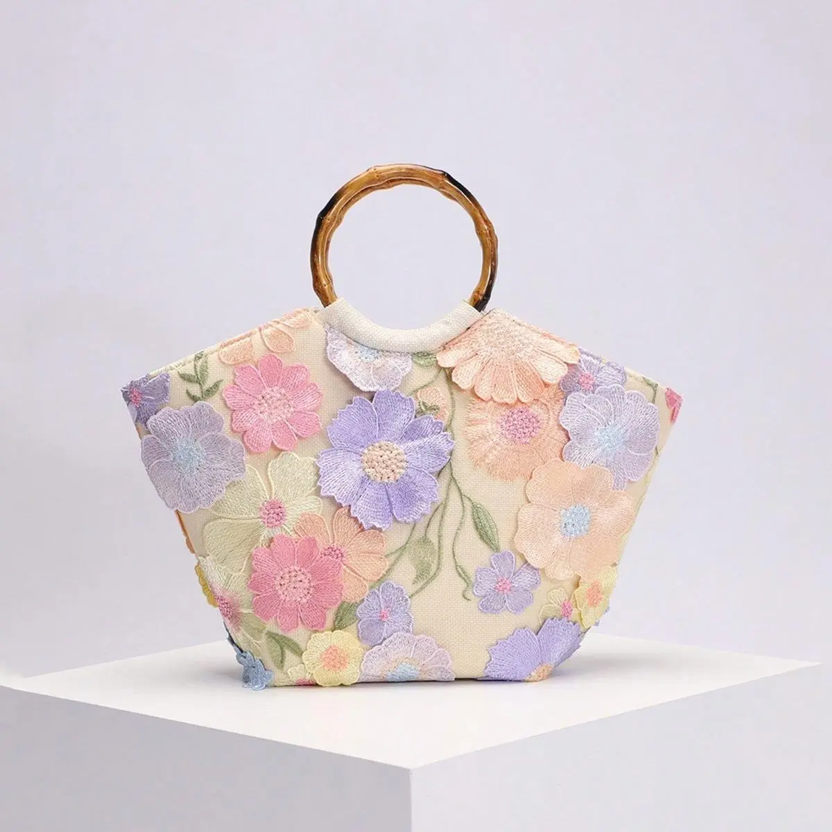 Women's Synthetic Floral Embroidered Tote Bag - Wooden Ring Handle, 3D Flower, Boho Unique Fabric Shoulder Bag, Spacious Casual Purse for Summer Travel, Beach Vacation