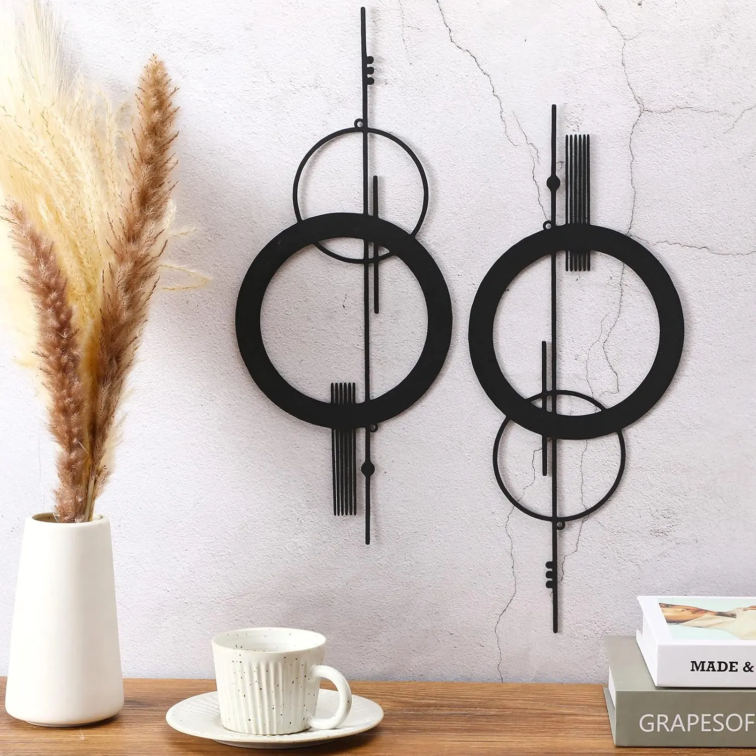 2 Pcs Small Metal Abstract Wall Art 15.7 Inch Black Metal Geometry Wall Decor Minimalist Single Line Art Vertical Sculptures Geometric Modern Hanging for Living Room Bathroom