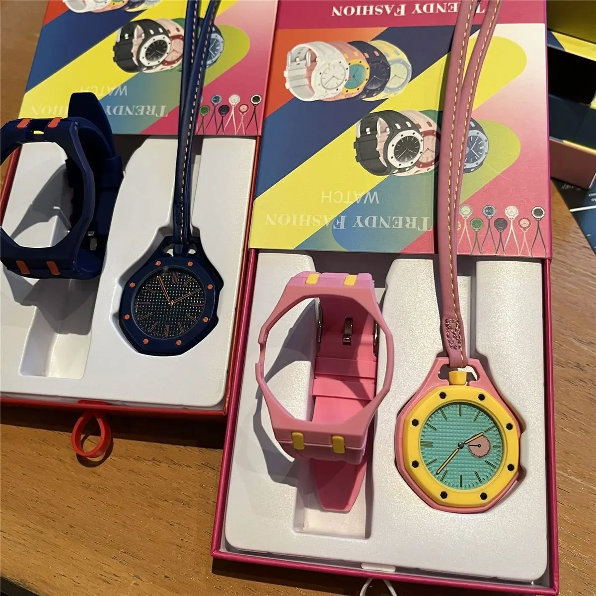 Bright Dopamine Tone Dual Watch Bundle Soft Silicone Strap Quartz Watch & Hangable Pocket Watch For Casual Street Outfits