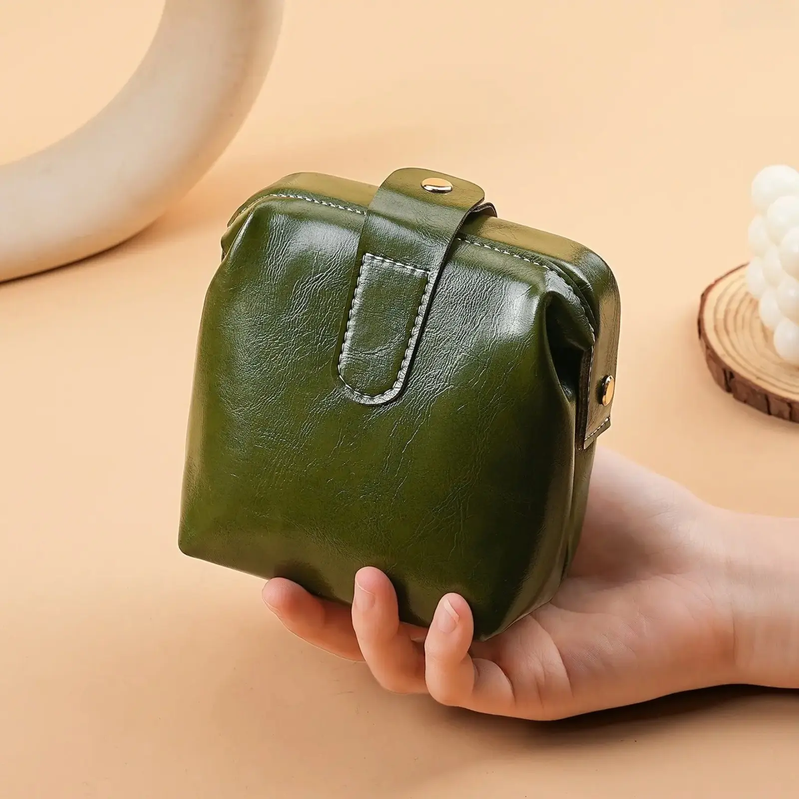 Women's Handmade Genuine Leather Retro Vanity Bag, Zip Closure Multi-Pocket Makeup Organizer, Portable Elegant Mini Cosmetic Pouch, Storage Bag for Toiletries, Travel Cosmetics & Daily Beauty Essentials sohochic