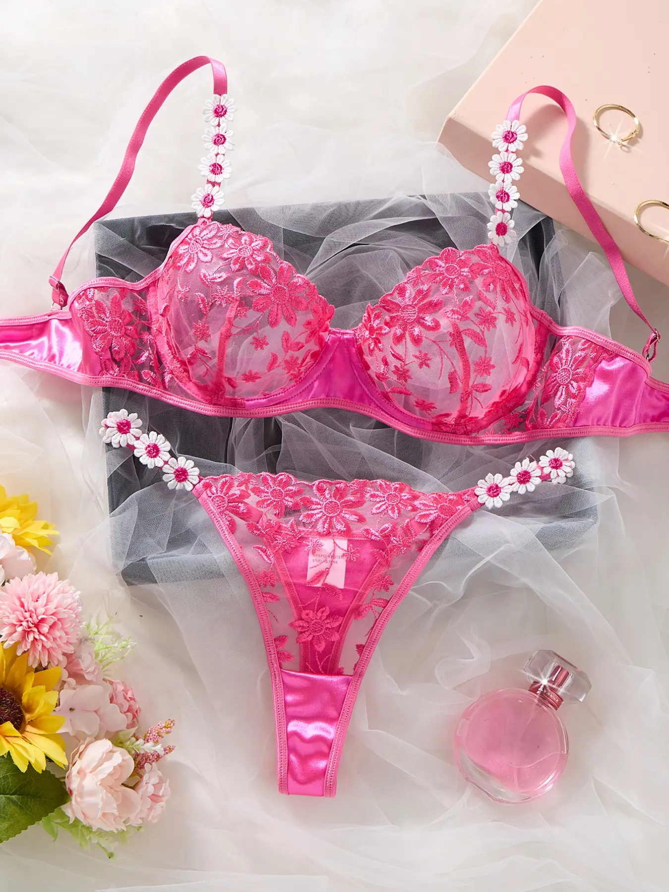 Daisy Embroidered Bra Set, Sweet Sexy Push-Up Bra, Seamless Mesh, Small Bust Lift, Student Daily Wear, Date Night, Photo Prop, Underwear Women