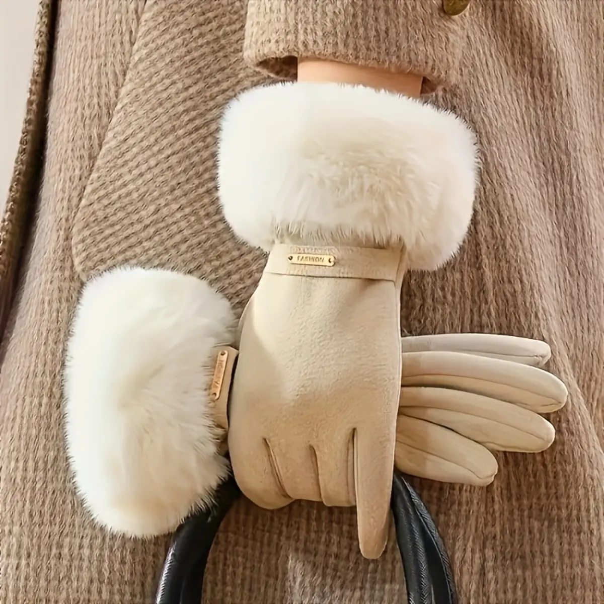 Women's Touchscreen Winter Gloves – Thick Fleece-Lined Gloves with Soft Plush Cuffs for Cold Weather