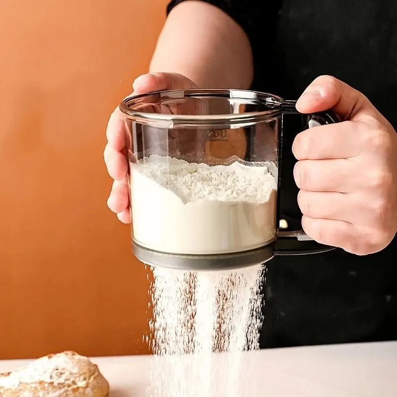1 semi-automatic handheld flour sieve, fine mesh powder sieve, lightweight and durable kitchen baking tool, easy to clean and use, very suitable for making homemade cakes, cookies, pastries and bread, essential practical kitchen equipment for bread l