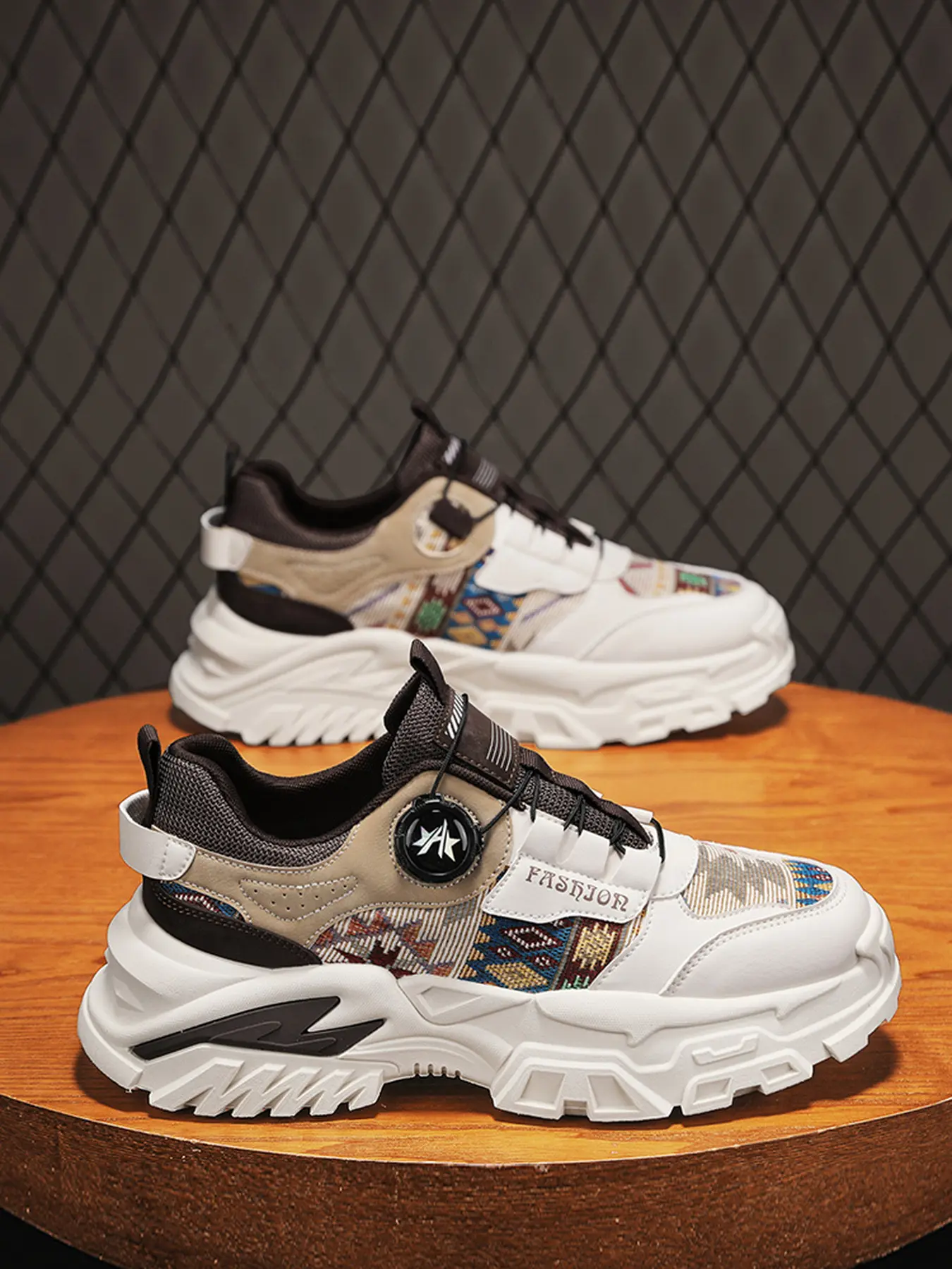 Men no-twist platform casual sneakers, breathable mesh spliced leather deep tread wear-resistant sole trendy shoes for shopping jogging