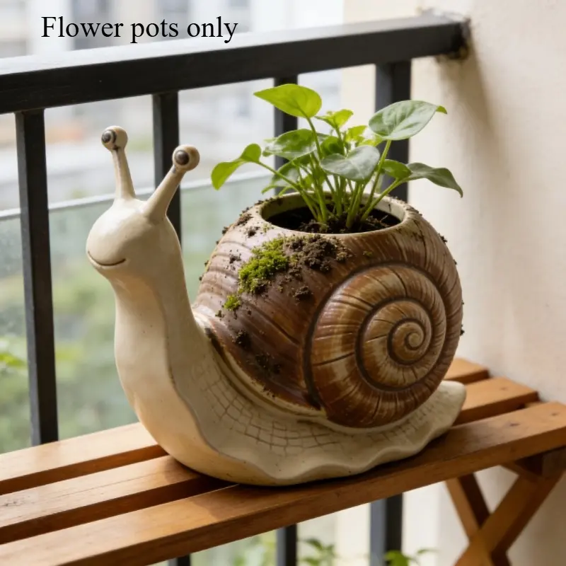 Whimsical snail-shaped resin planter, Flower pot, rustic-style decorative pot suitable for small plants, succulents, and cacti, perfect for Bohemian-style home, garden, desktop, shelf, or windowsill decor, ideal as a gardening gift or home accessory