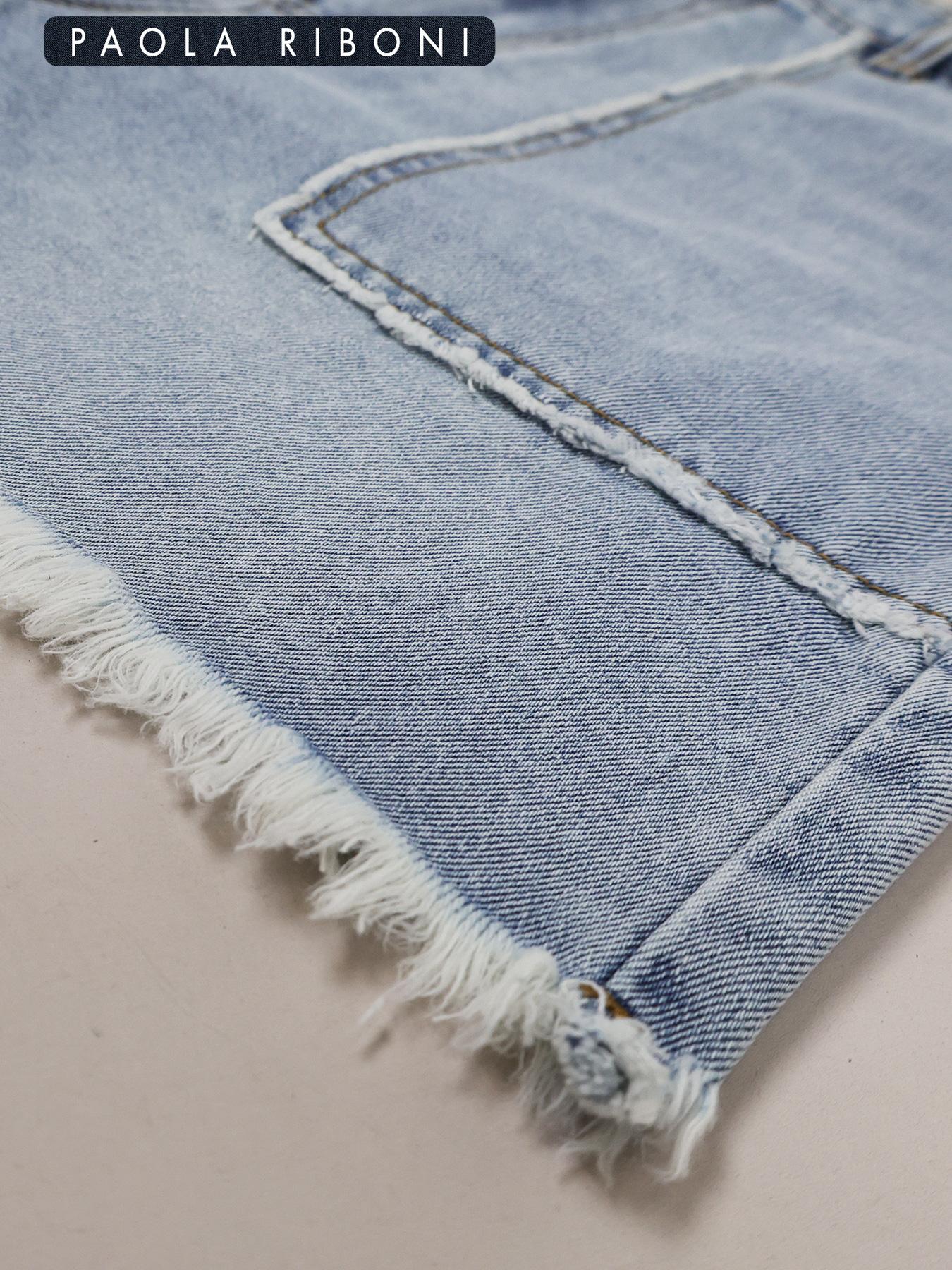 Women's Plain Basic Distressed Fitted Cropped Light Wash Denim Shorts, Casual Fashion Shorts for Summer, Ladies Bottoms for Daily Wear