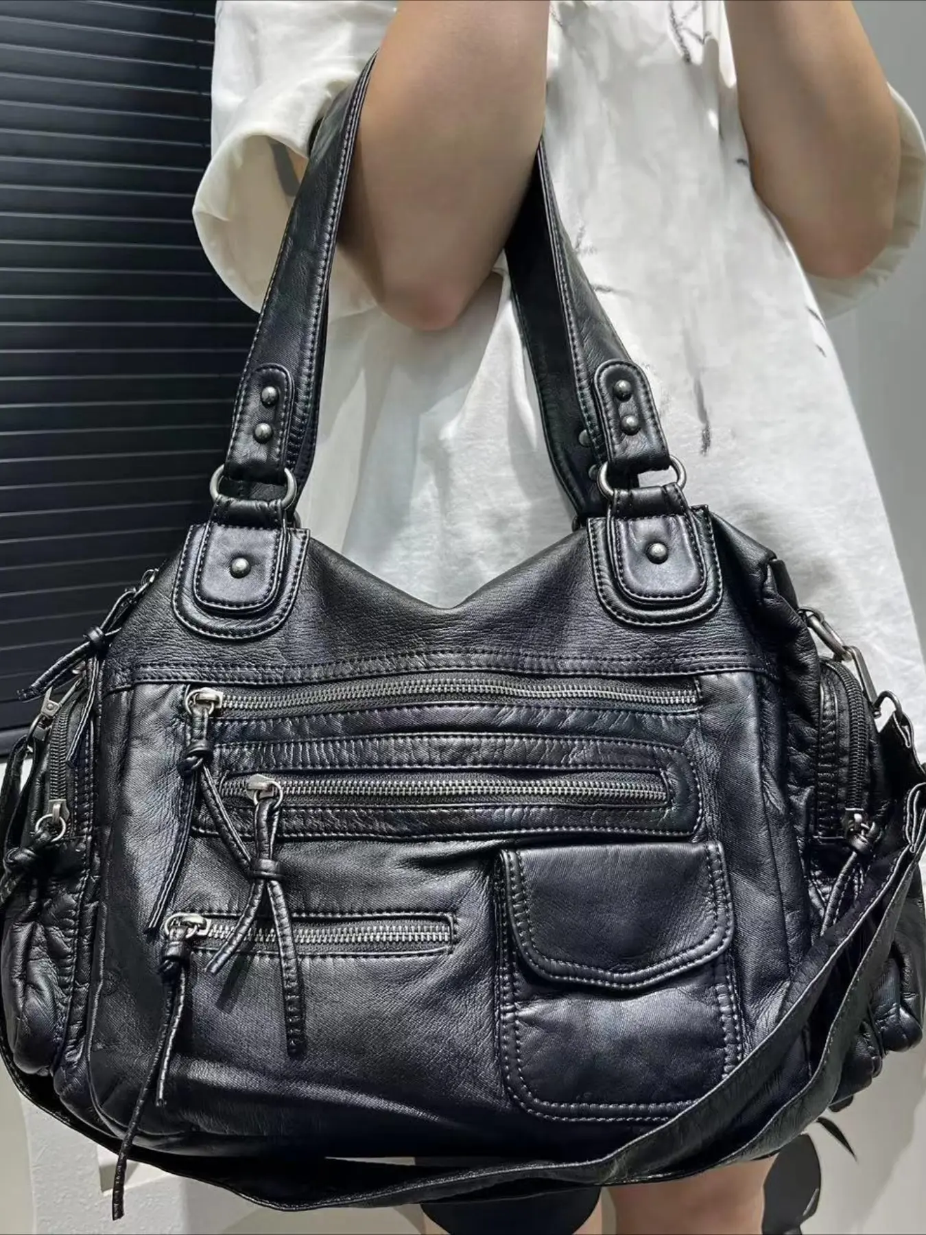 Ladies' fashionable retro washed tote bag Y2K motorcycle bag with multiple pockets, single shoulder crossbody bag