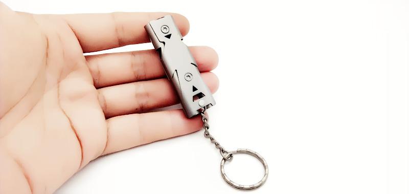 Survival whistle, double-barreled blast whistle Outdoor rescue whistle Stainless steel high-frequency earthquake rescue whistle high decibel