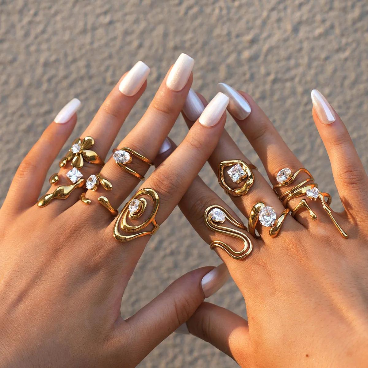 Statement Stainless Steel Delicate Shiny Cubic Zirconia Ring For Women High Quality 18K Gold PVD Plated Finger Jewelry Gift Gold-Plated Striped Couple Stacking Minimalist