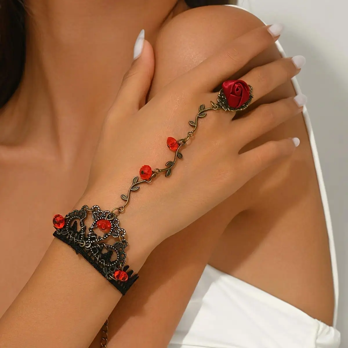 Women's Vintage Gothic Hand Chain Bracelet - Black Lace Slave Bracelet with Red Rose & Rhinestone Ring, Punk Accessories for Halloween, Stylish Funky Unique Accessories for Women, Womens Gifts, Bracelets For Women