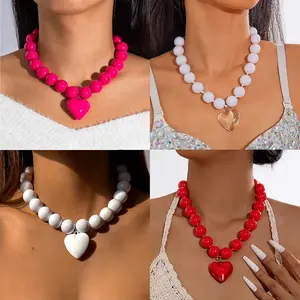 Punk Exaggerated Large Round Bead Choker Necklace, Creative Peach Heart Pendant Collarbone Chain for Women, Bold Statement Beaded Neck Jewelry, Edgy Street Style Accessory Perfect for Club Outfits, Daily Punk Styling, Party Look and Trendy Casual Outfit M