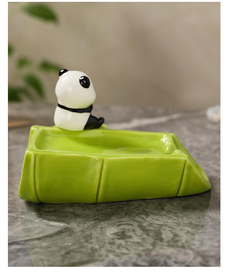 New high-appearance panda ceramic soap box