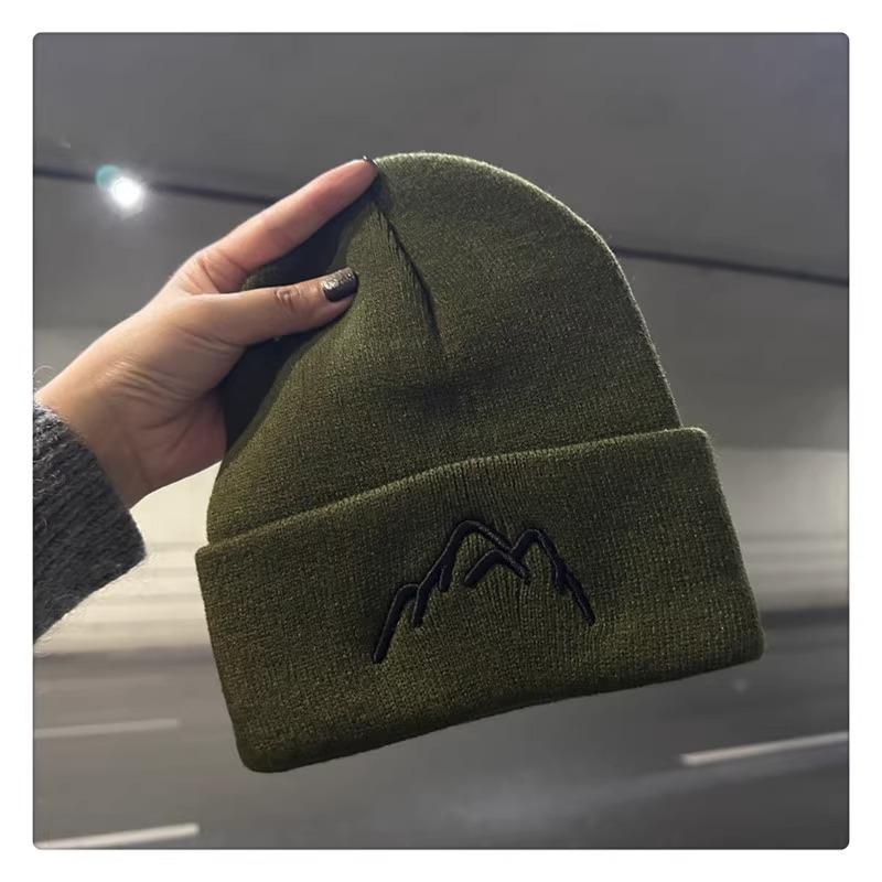Korean Style Easy Embroidered Mountain Hat for Men And Women, Perfect for Outdoor Activities, Featuring a Joker Design for Ear Warmth in Cold Weather