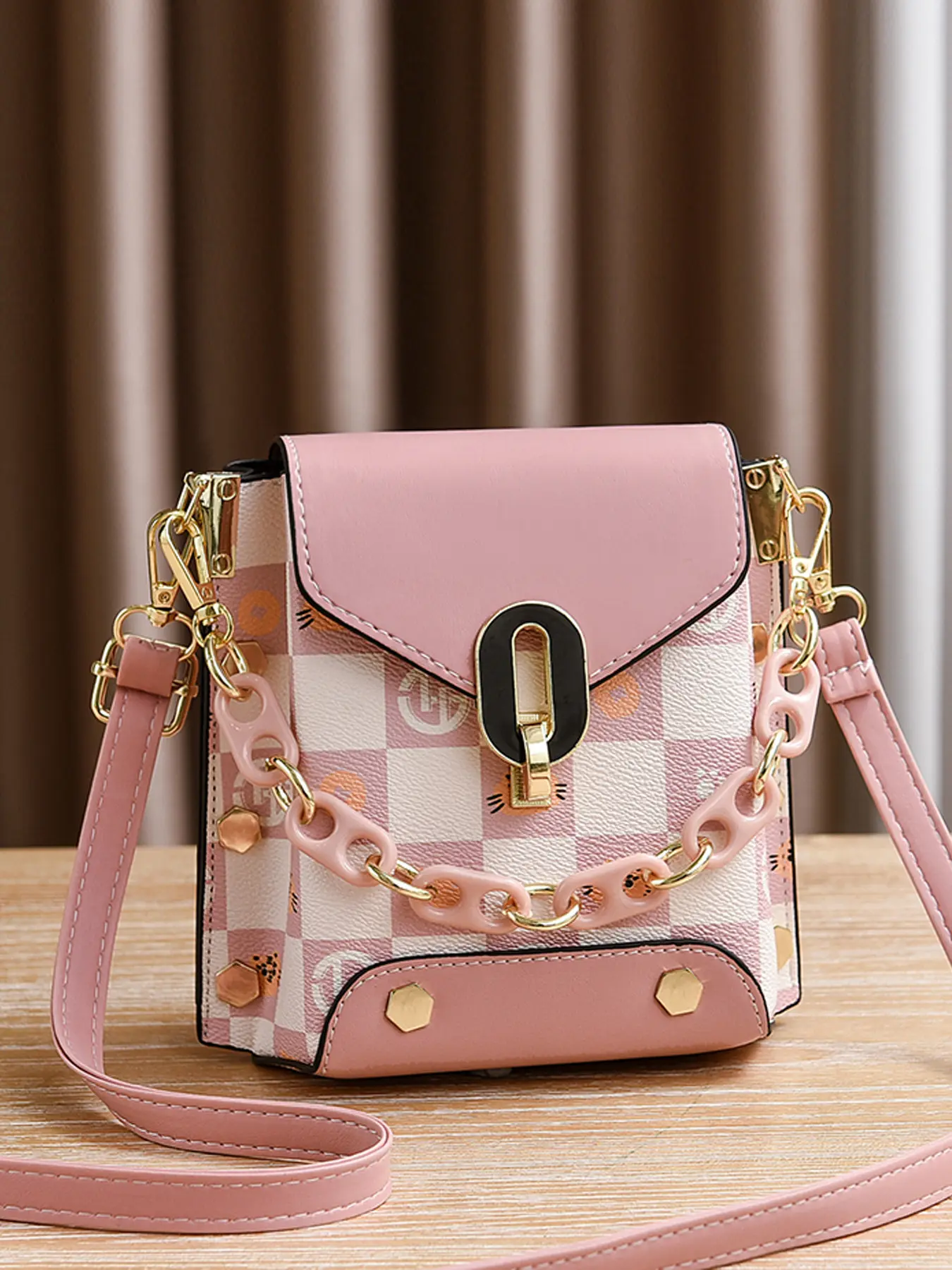 Ladies' small bag, mini design bag, ladies' crossbody bag and shoulder bag, flip design ladies' mobile phone bag, multiple carrying methods