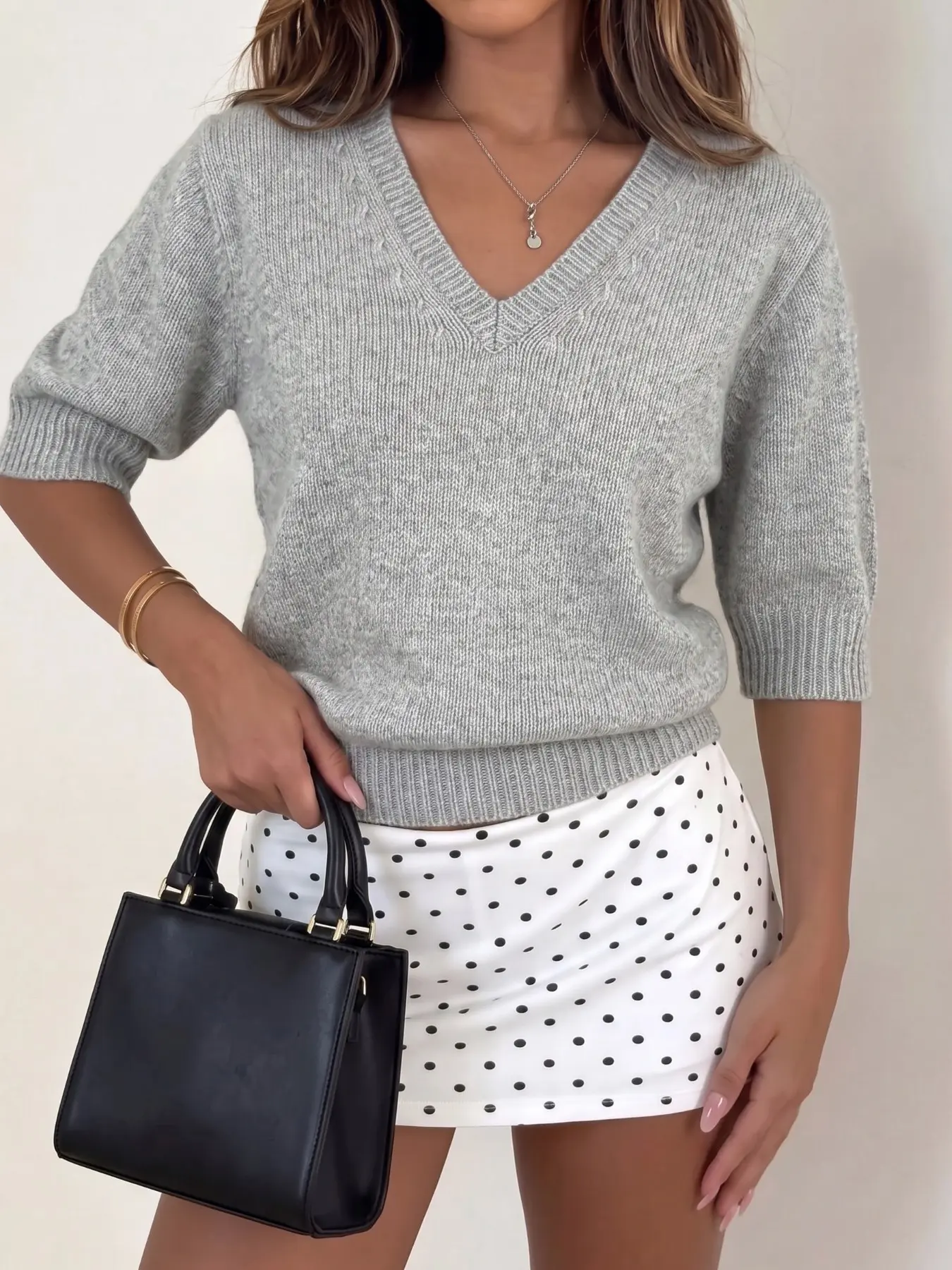 Women's V-Neck Short Sleeve Pullover, Casual Chic Spring & Fall Fashion, Perfect for Daily Outing, Party, Ladies' Seasonal Wear