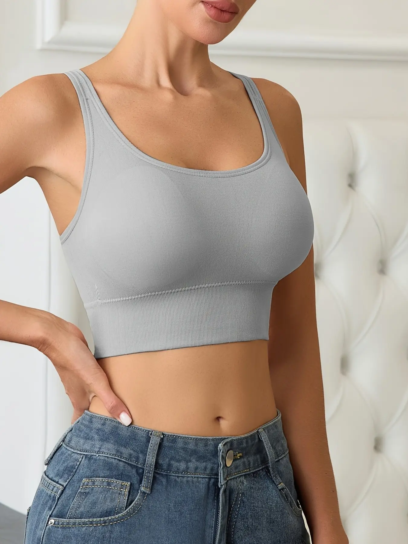 1pc Ribbed Seamless Crisscross Back Sports Bra for Women, Scoop Neck Back Closure Workout Crop Tank with Removable Padding, Breathable Knit Medium Support Active Top for Multi Occasions, Supportive Sports Bra