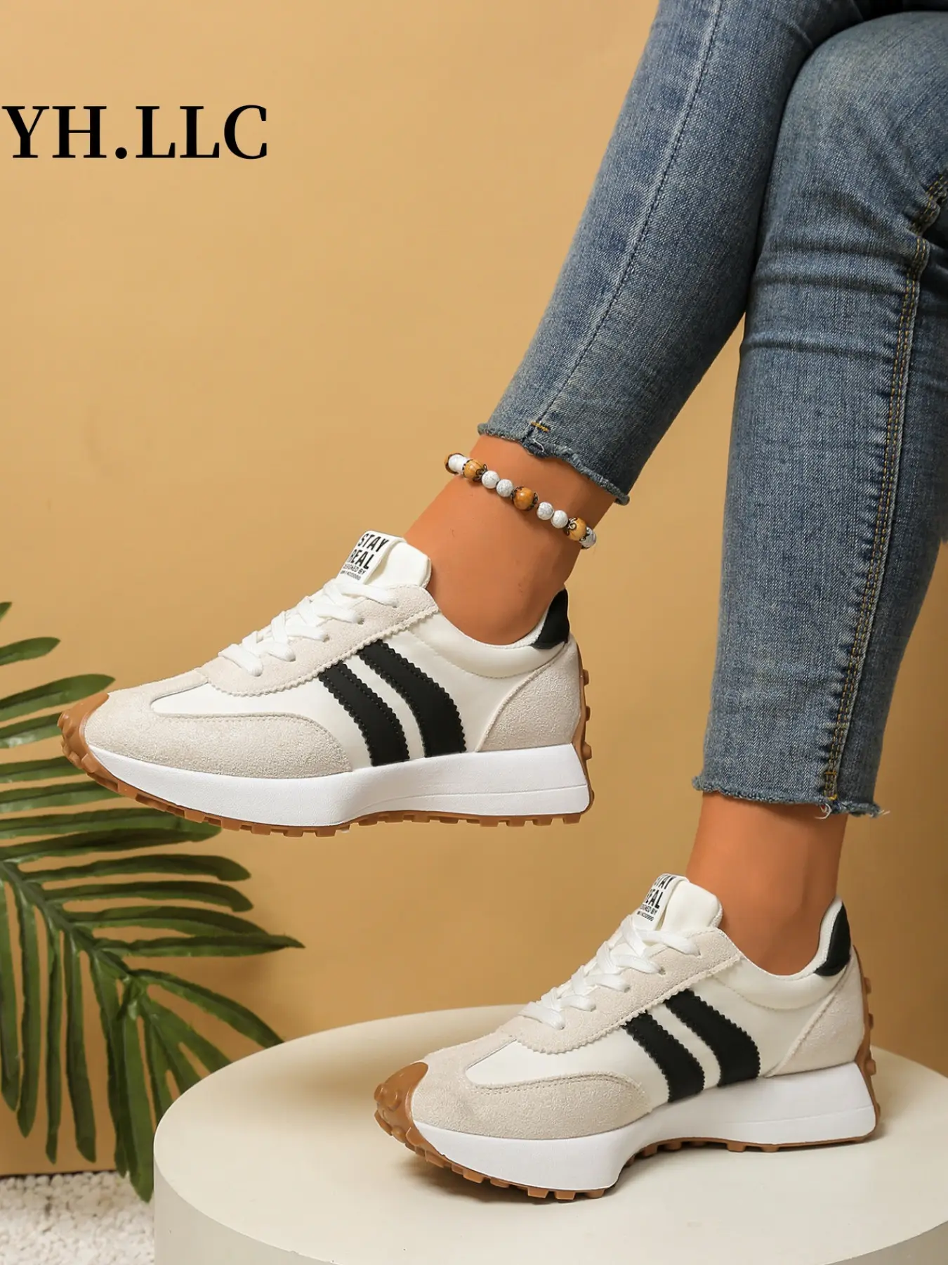 Women's Athletic Shoes Spring Autumn Elegant Fashion Casual Round Toe Low Top Lace-Up Thick Sole Breathable Outdoor Sneakers