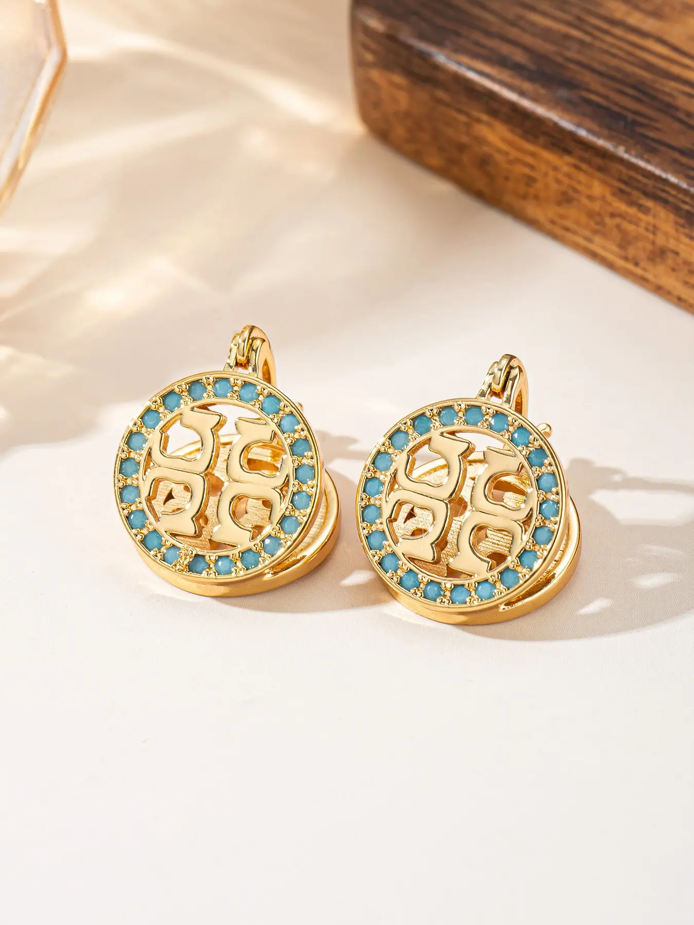 Simple Symbol Elegant Minimalist Earrings, Luxurious Minimalist Design, Perfect for Daily Wear and Gift Ready, Boho Style, Plastic Chain Material