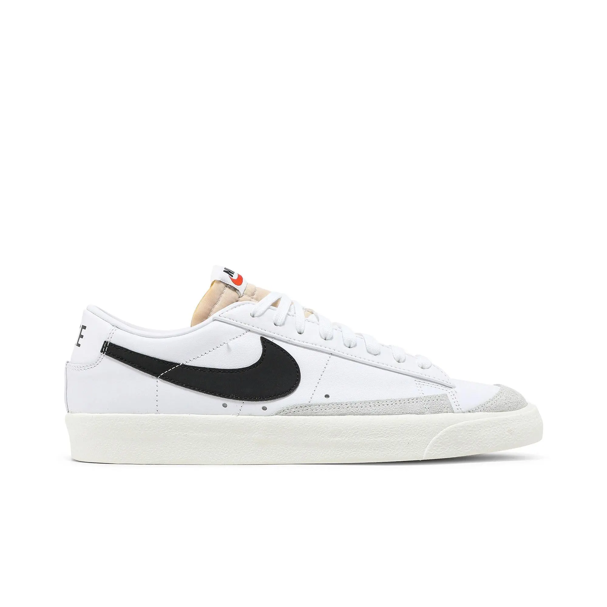 Nike Men's Blazer Low '77 Vintage 'White Black' (Unisex) White/Black/Sail sneakers DA6364 101