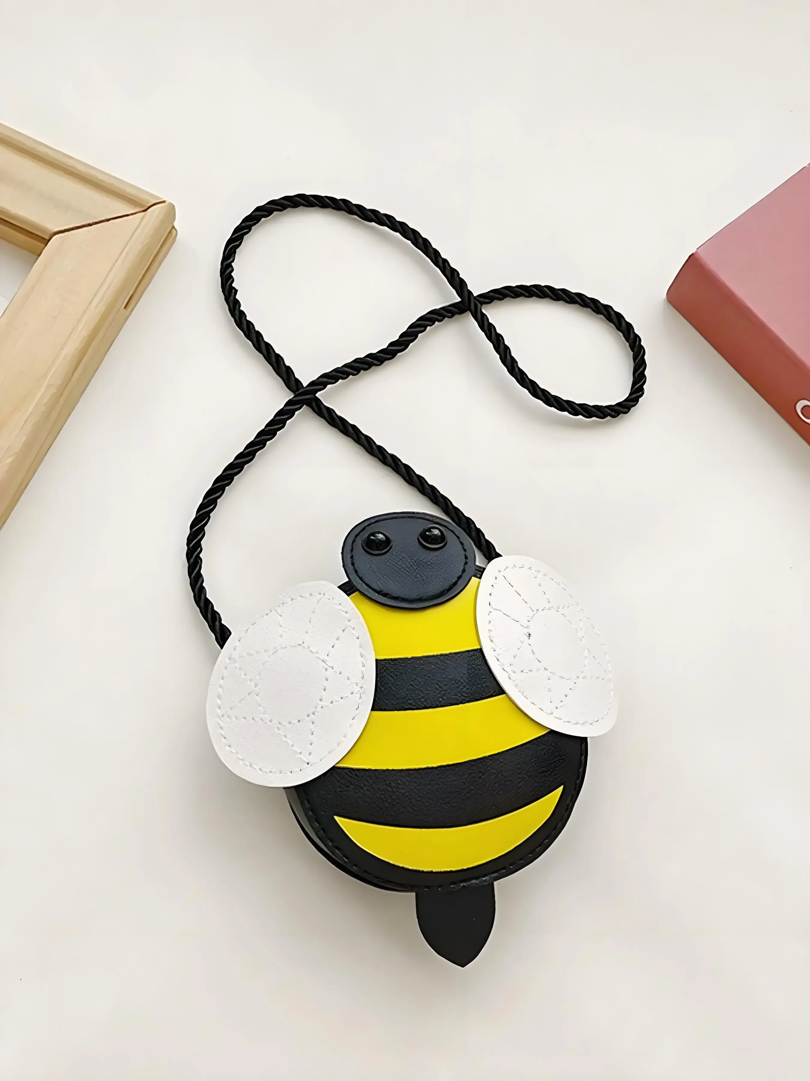 Girl Ladybug Mini PU Leather Satchel, Cute Colorblock Design, All-Seasons Use, Convenient Crossbody Strap, Ideal Gift for Girls
