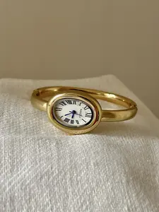 Vintage Style Women's Watch, Elegant Oval Dial, Retro Design, Quartz Analog Watch, Perfect Gift for Valentine's Day, Daily Wear, Birthdays & Parties