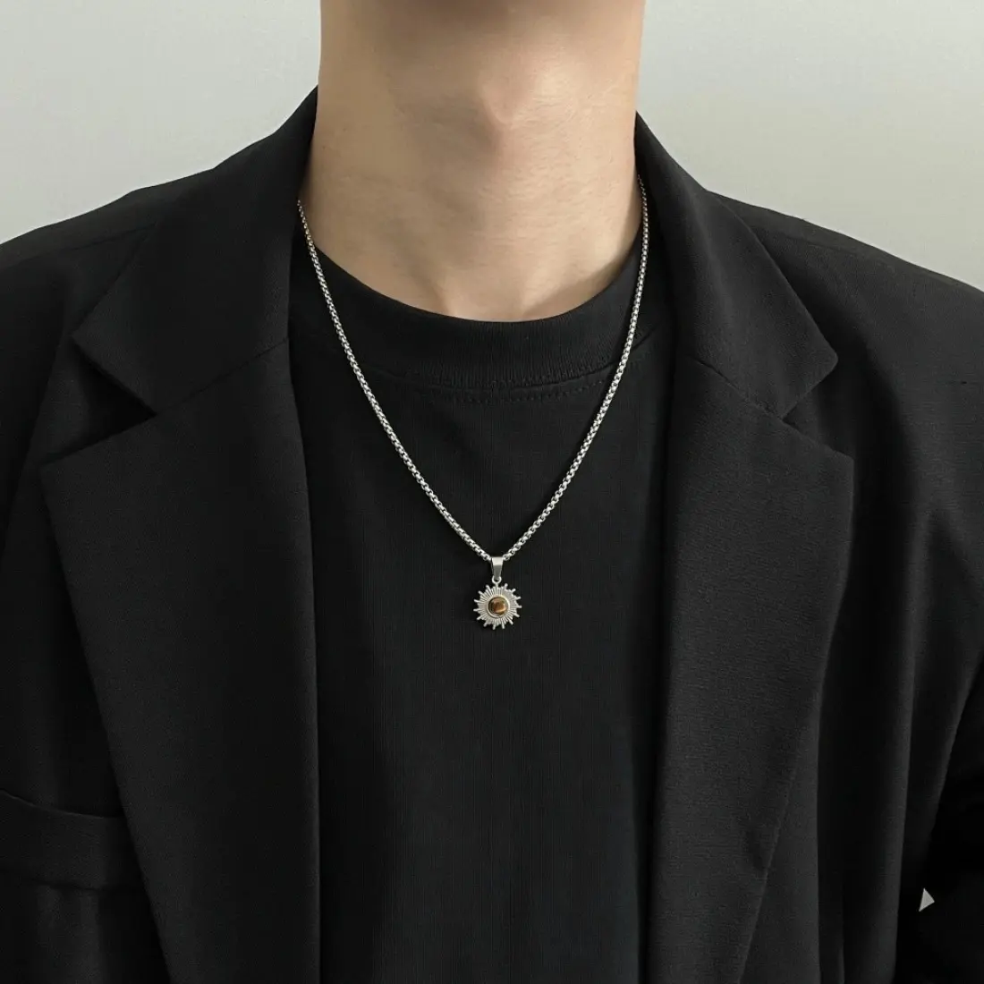 Vintage Sunflower Tiger Eye Pendant Necklace, Unisex Titanium Steel Chain Necklace with Natural Inspired Design, Boho Hip Hop Fashion Jewelry for Men Women, Trendy Streetwear Accessory, Layering Necklace for Daily Wear, Casual Outfits & Gift