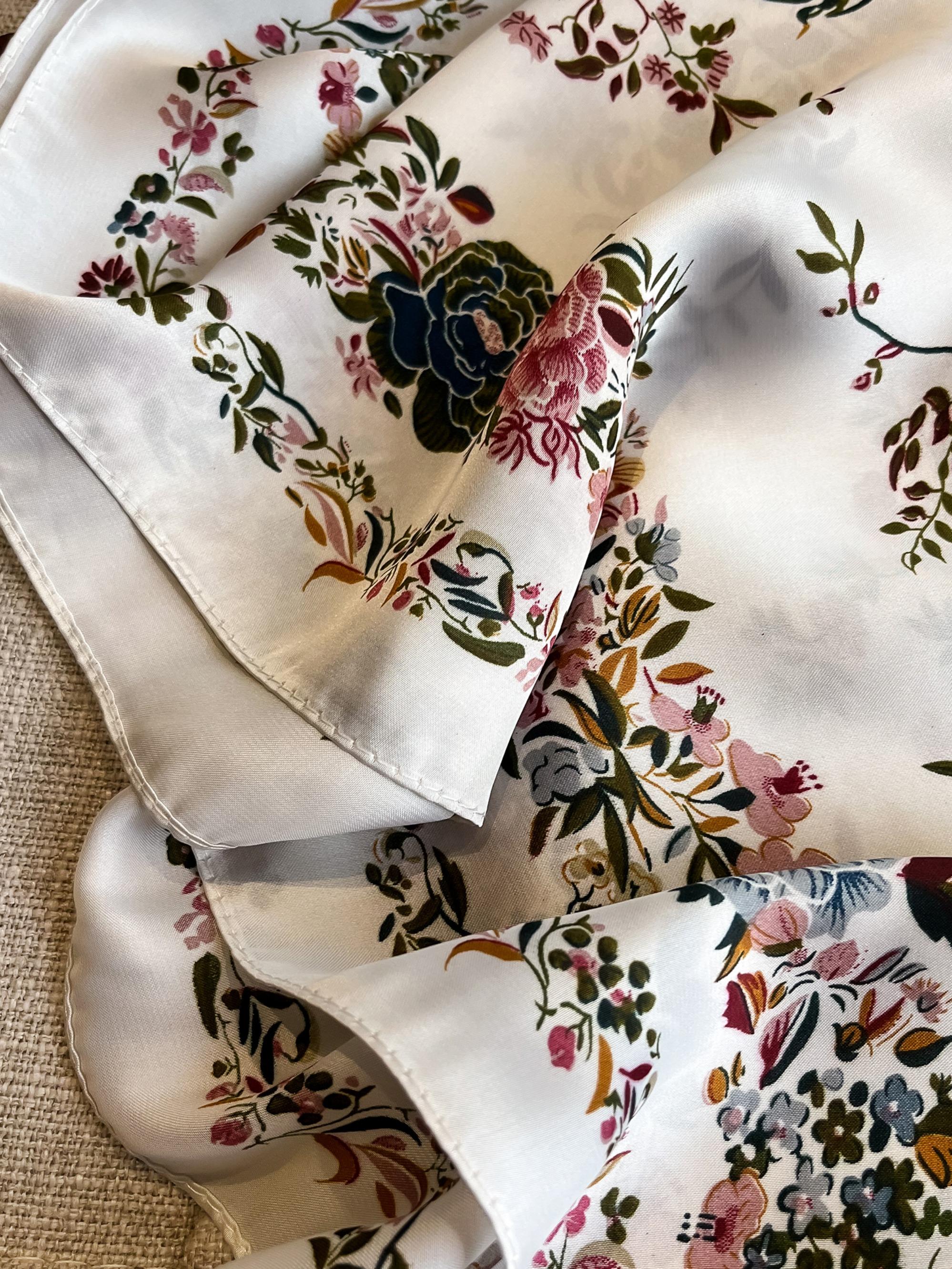 Women's Floral Print Scarf, Fashionable Soft Lightweight Shawl for All Seasons, Casual Versatile Scarf for Women & Girls for Beach & Travel