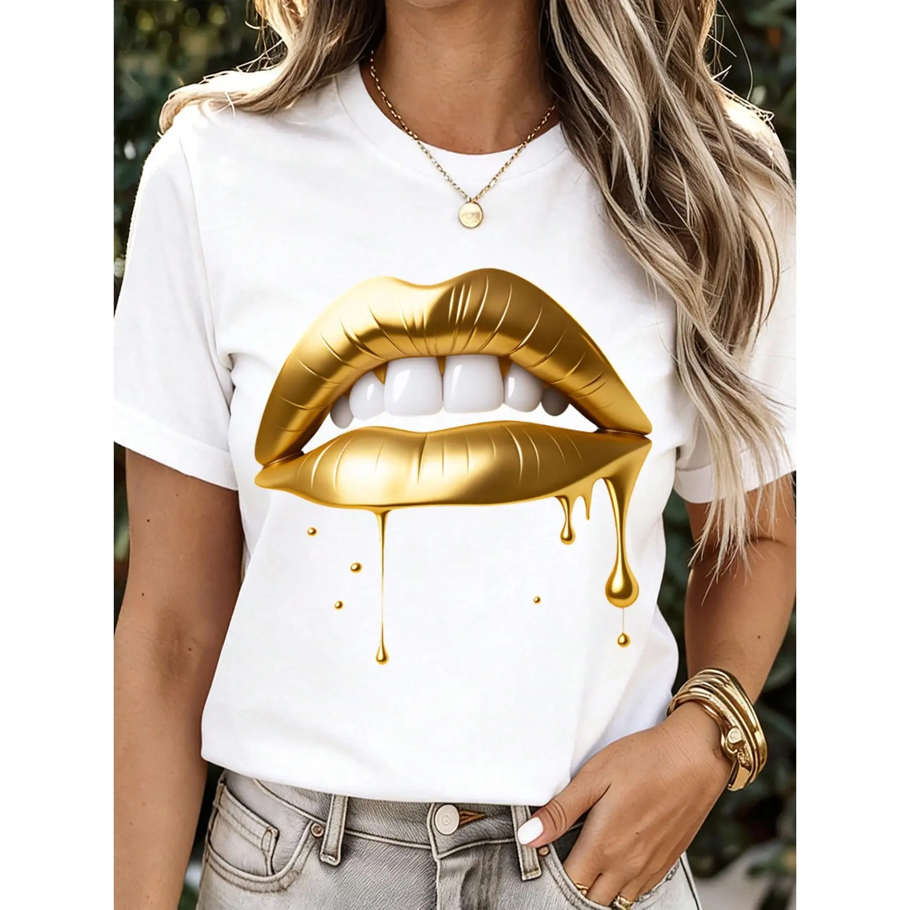 White T Shirt With Gold Lips Print For Casual Wear