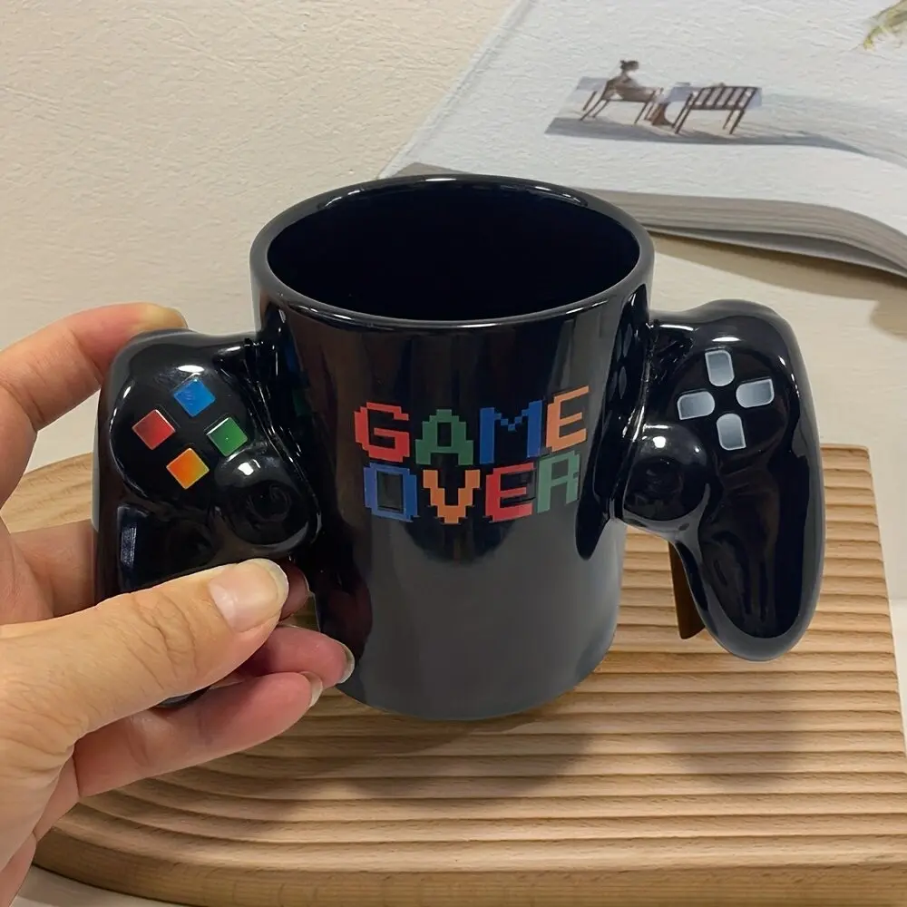Creative Mug with Toy Handle Design, Large Capacity Ceramic Coffee Cup, Perfect Gift for Esports Enthusiasts, Unique and Fun