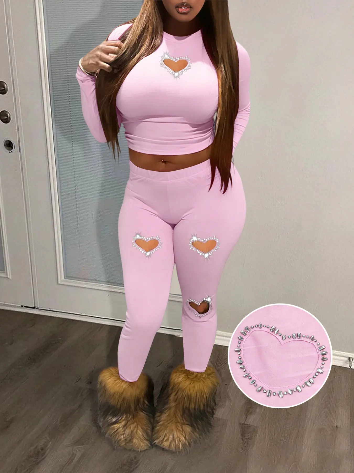 Women's Casual Hearts Pattern Long Sleeve Tee and Pants Set, Slim-Fitting Crop Top and Regular-Length Pants, Spring & Fall Fashion