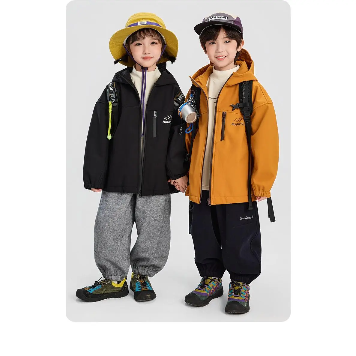 1pc Boys Girls Lightweight Jacket, Spring Summer Outdoor Hiking School Study Camp Suitable for Light Rain, Zipper Solid Color Fashion Hooded Windproof Coat YKF26011