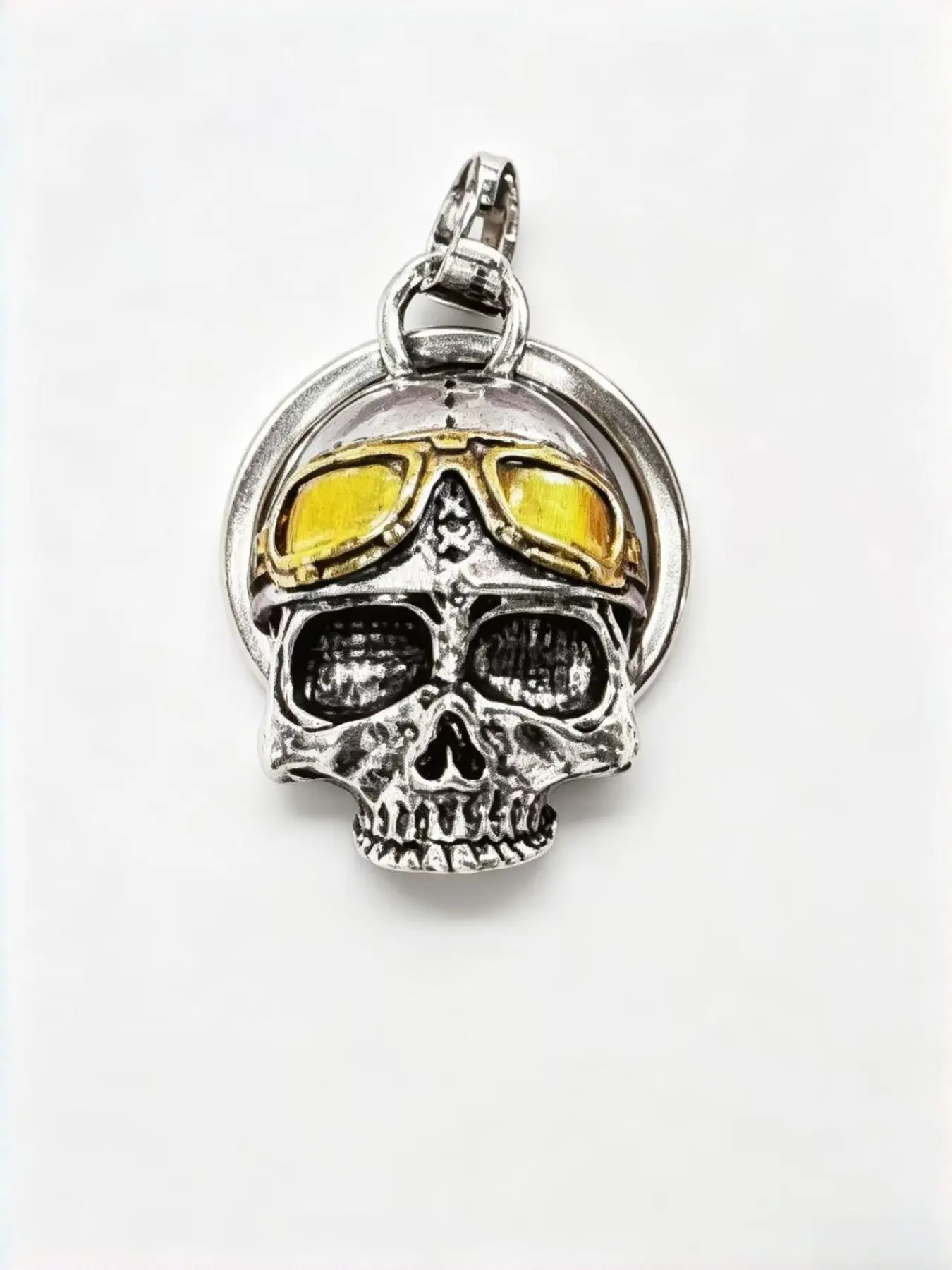 Hip-Hop Skull Keychain Bell, Unisex Accessory for Eyewear, Lucky Charm for Cyclists, Perfect Gift for Family and Friends