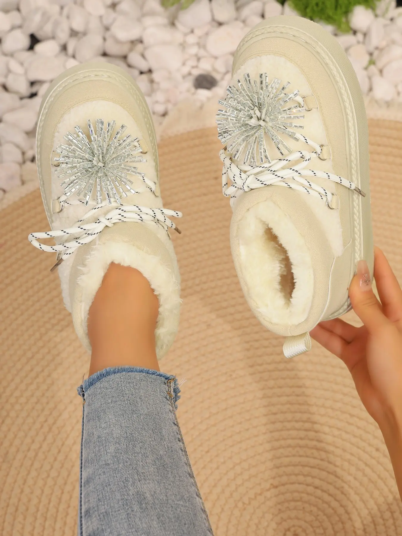 Women's Cozy Winter Sneakers with Faux Fur Lining, Chunky Platform Warm Shoes, Cute Plush Casual Walking Sneakers for Fall Winter Outfits