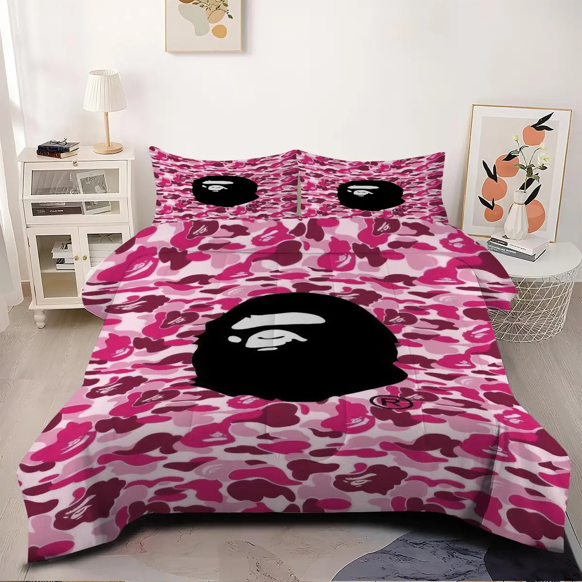 Pink Camo Ape Head Print Comforter Set, 2/3Pcs Streetwear Bedding Set, Soft Quilted Quilt, Hip Hop Urban Fashion Bedroom Decor, Ideal Gift for Streetwear & Fashion Enthusiasts. 1 or 2 Pillowcase, No Filling