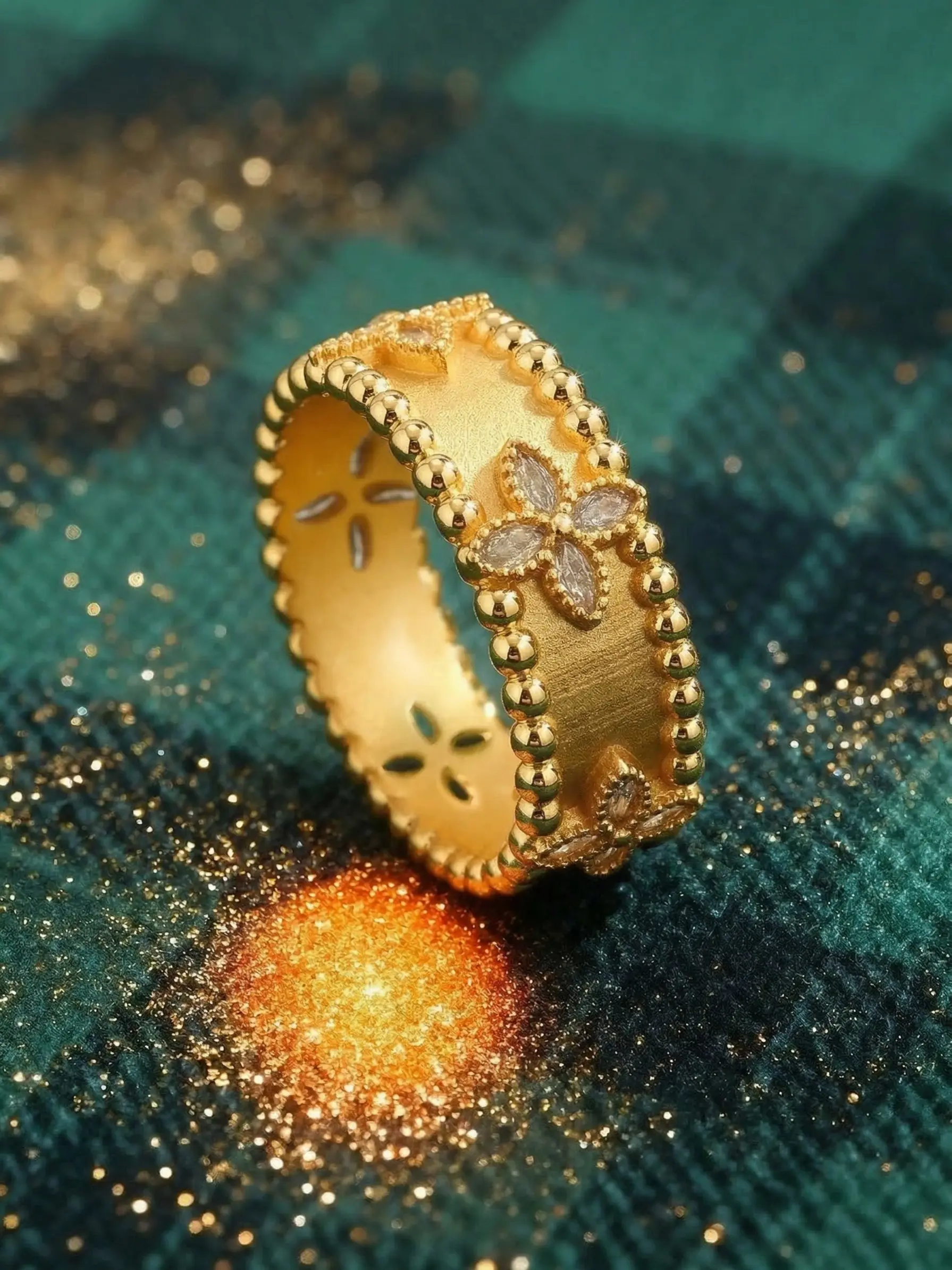 Women's Matte Copper Clover Ring, Vintage Bohemian Luxury, Zirconia Accent, Stackable, Sizes 6-10, Perfect for Daily Wear